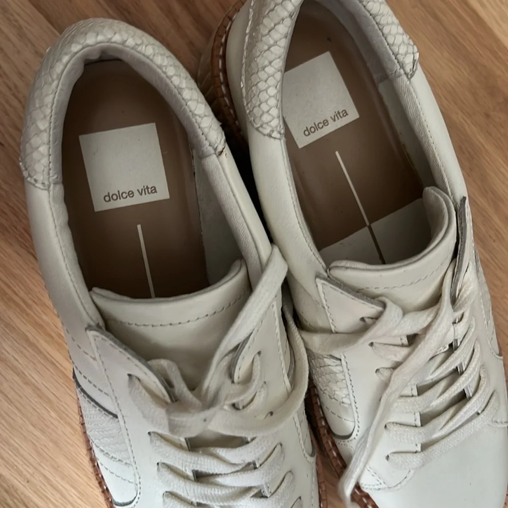 Dolce Vita casual sneakers